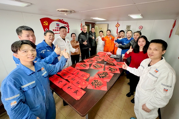 明州76送福合照。黃崇武 攝_副本.jpg